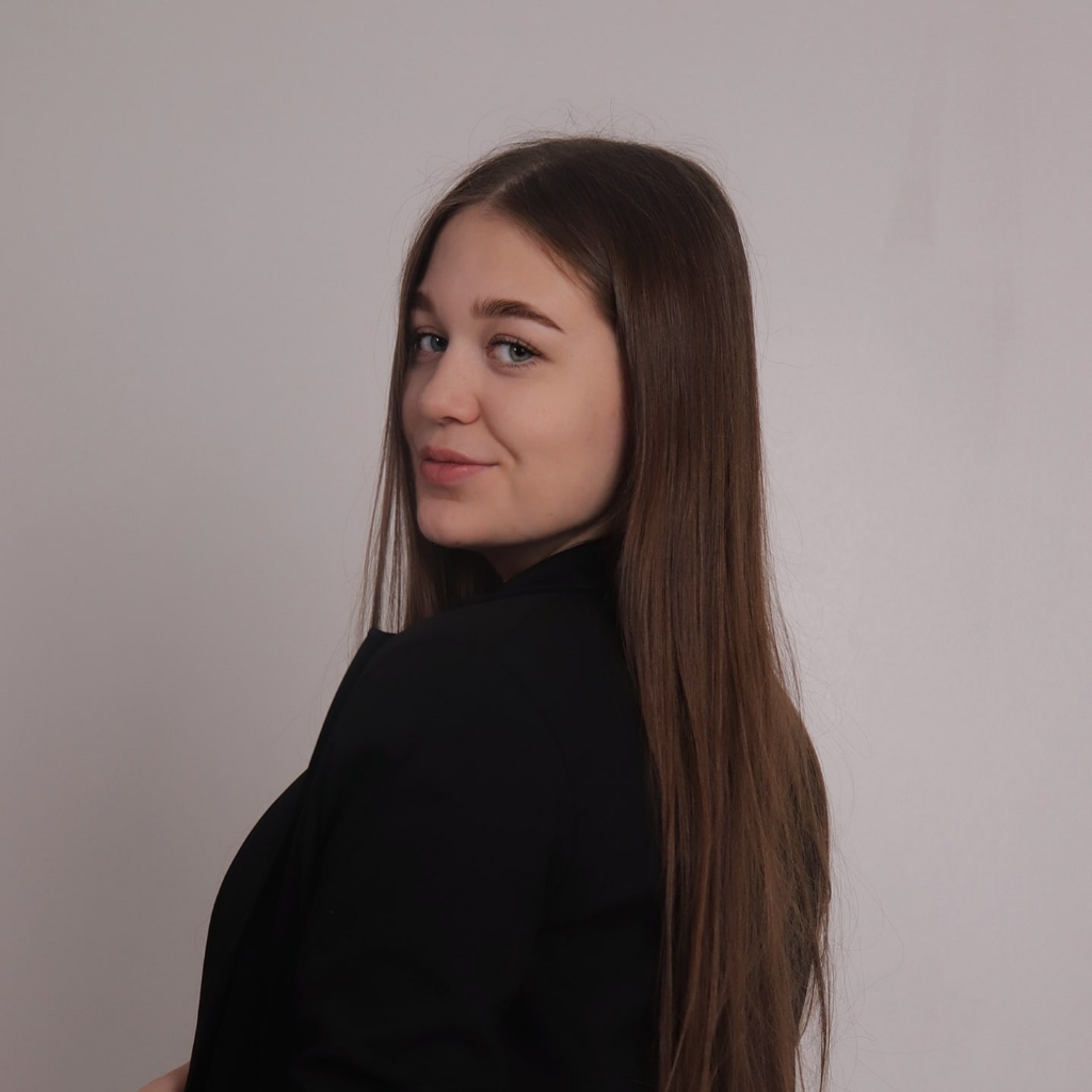 Оля Дерябина