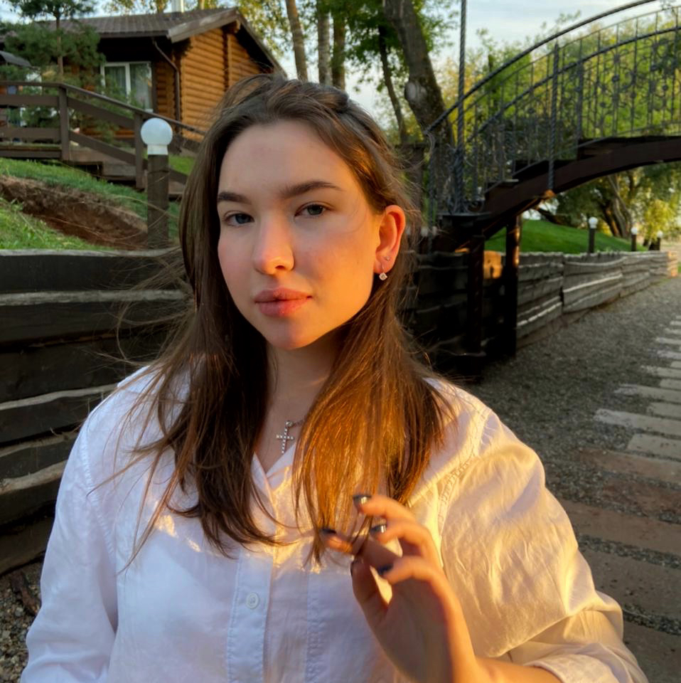 Полина Мадьярова