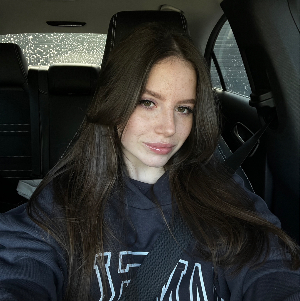 Алина