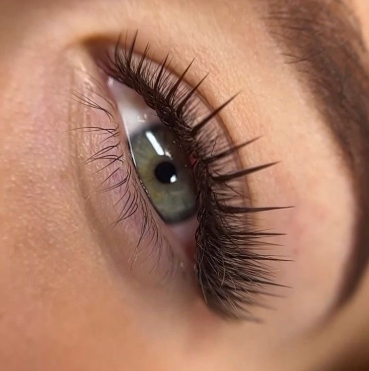 Снятие (не моя работа; без последующего наращивания)