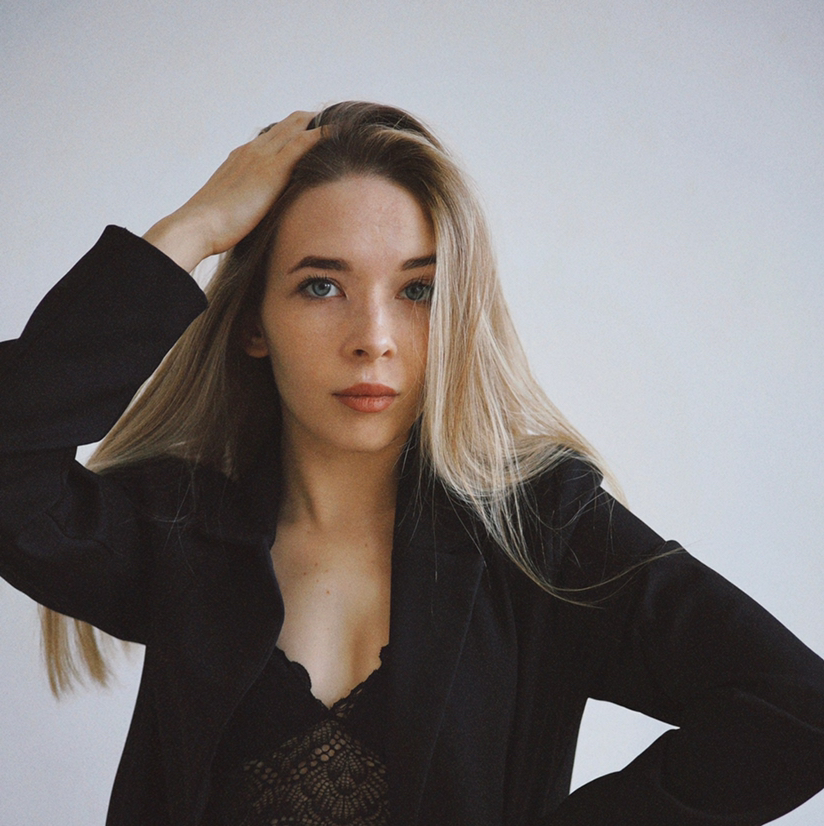 Anna_keratina
