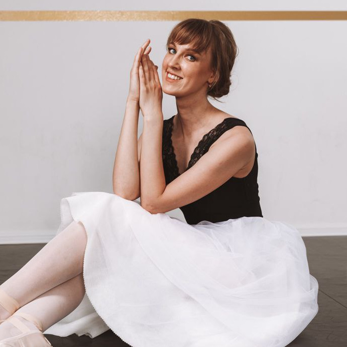 Анна Венерцева мастер бровей и ресниц