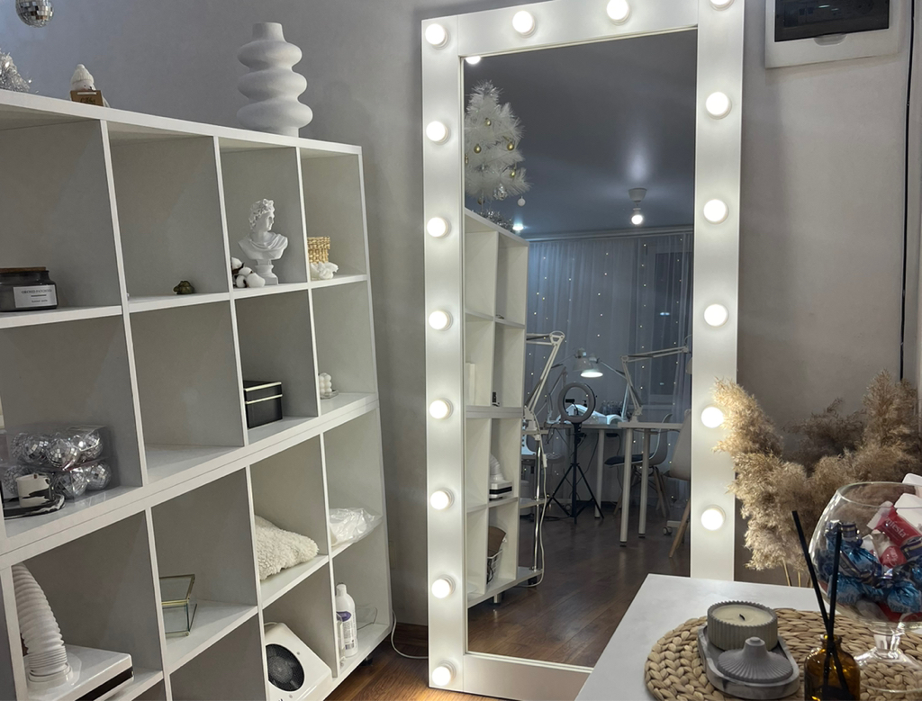 svetlaya_nails_studio