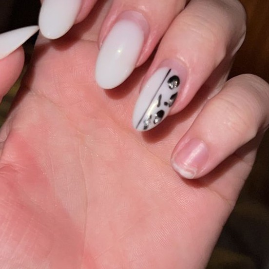 Ремонт ногтей / Бесплатно в течении всей носки