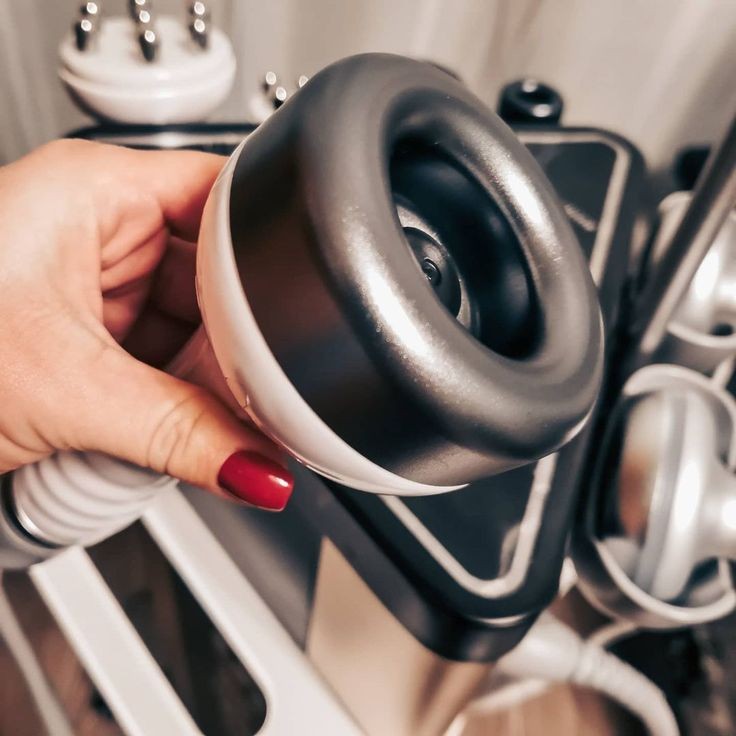 Вакуумный массаж с RF лифтингом