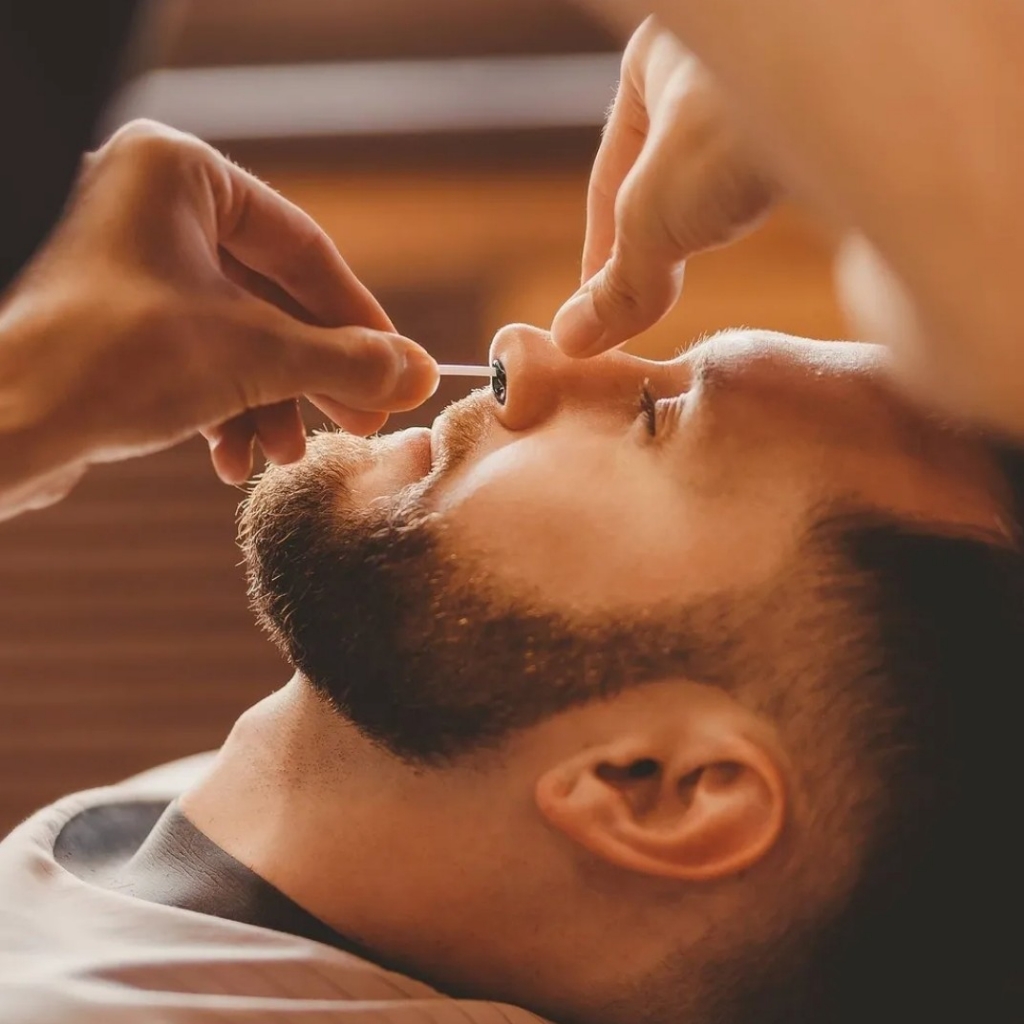 Удаление нежелательных волос (нос, уши)