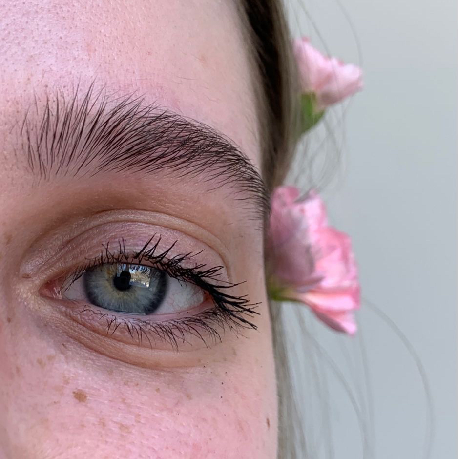 Оформление бровей