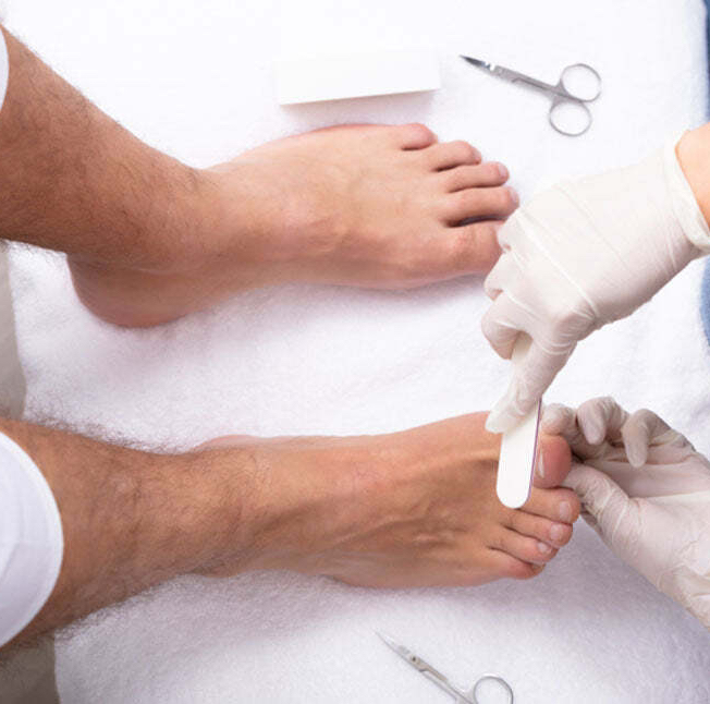 Мужской педикюр (пальцы+стопа)