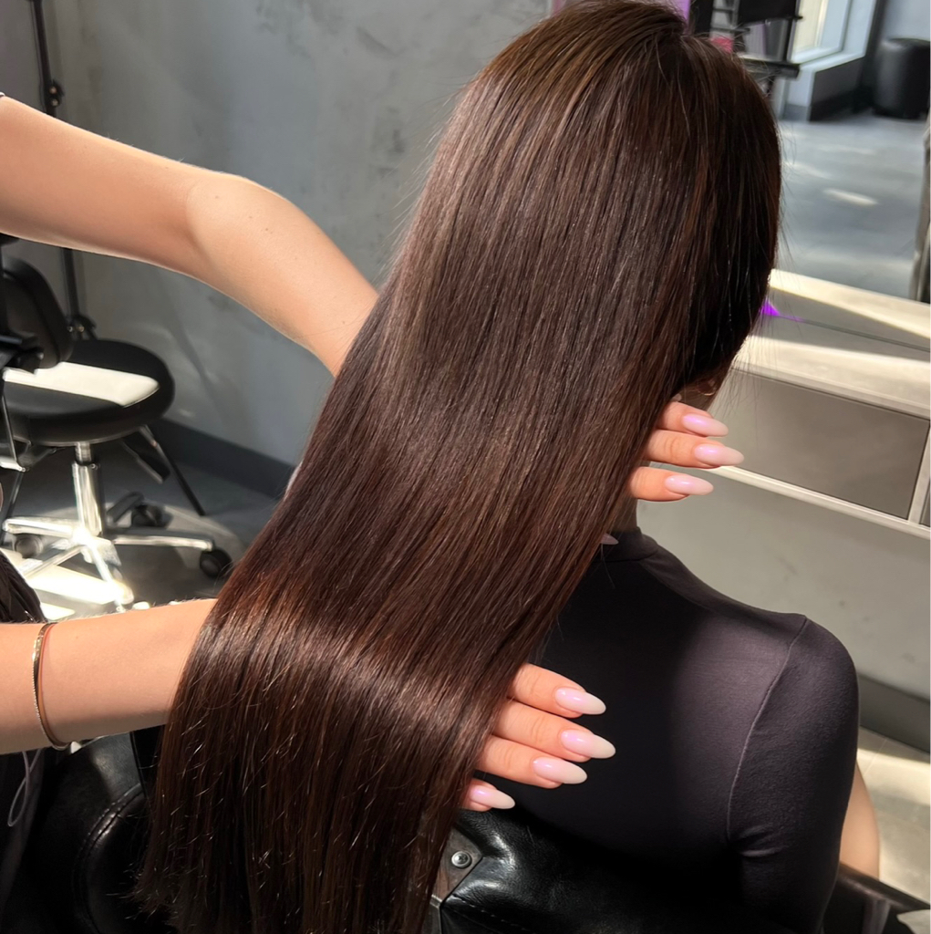 Разглаживание волос BRAZILIAN BLOWOUT(до лопаток)