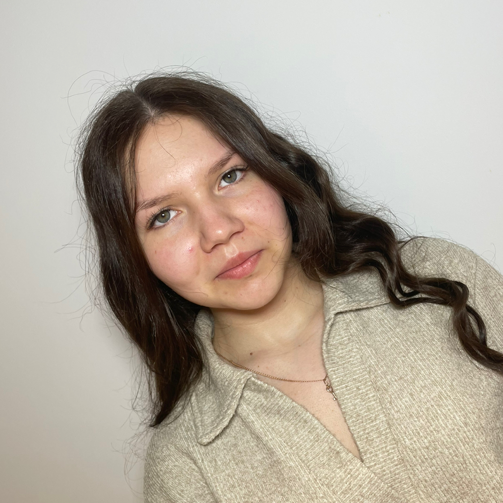 Полина