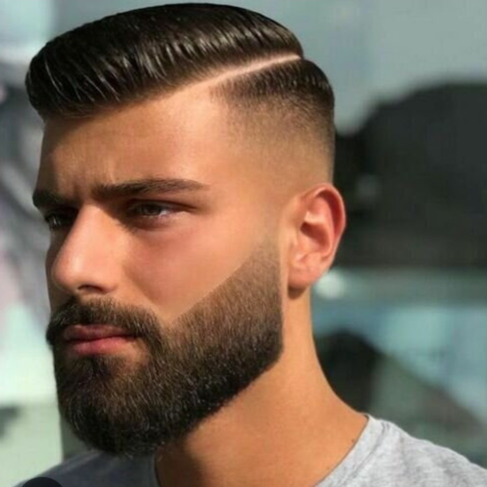 Man's Haircut (senior barber)