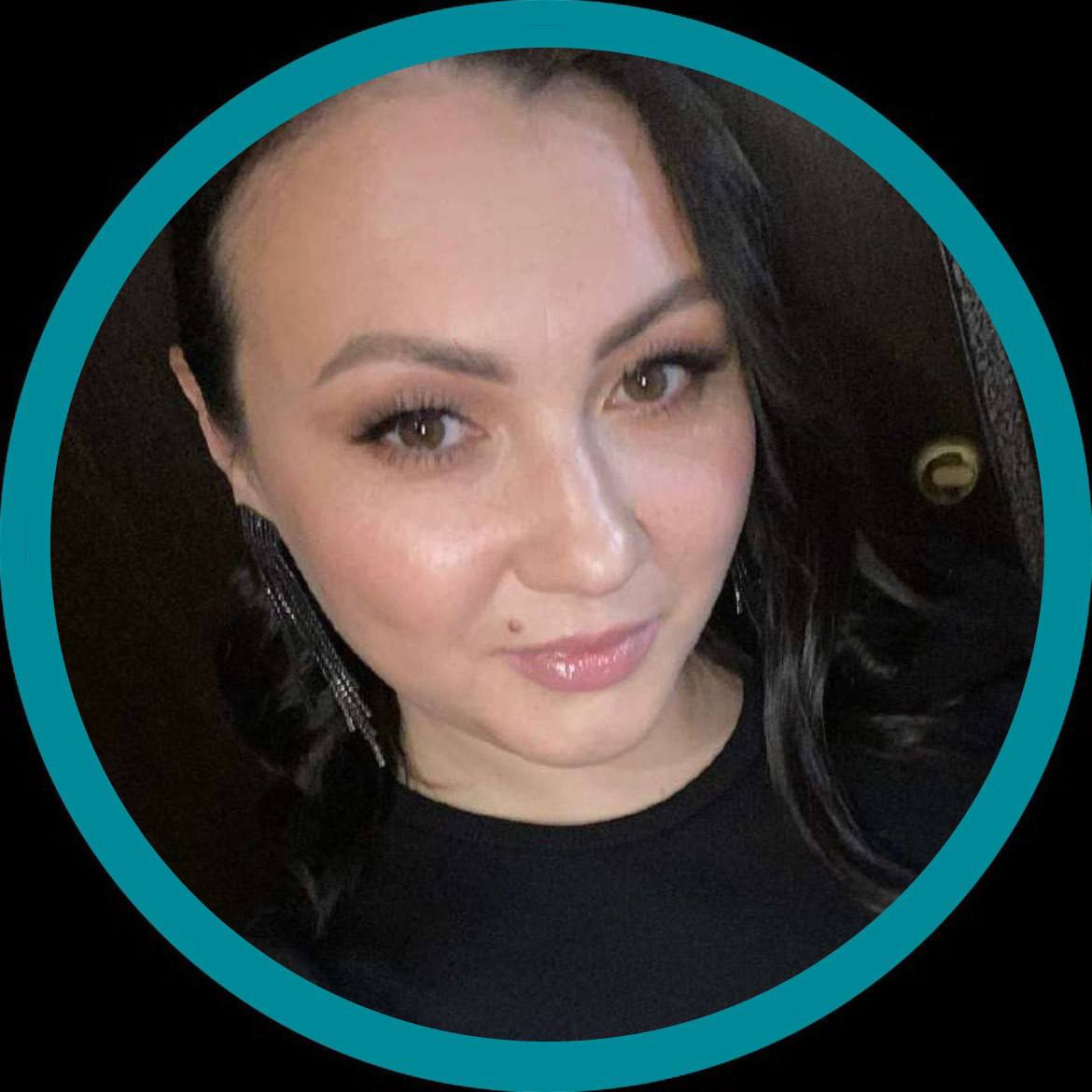 Анна Брюханова