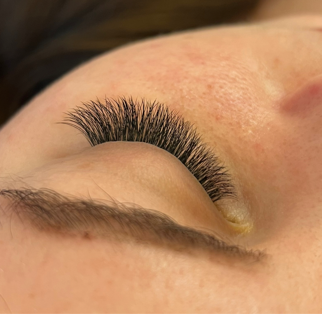 Нарощення вій 2д