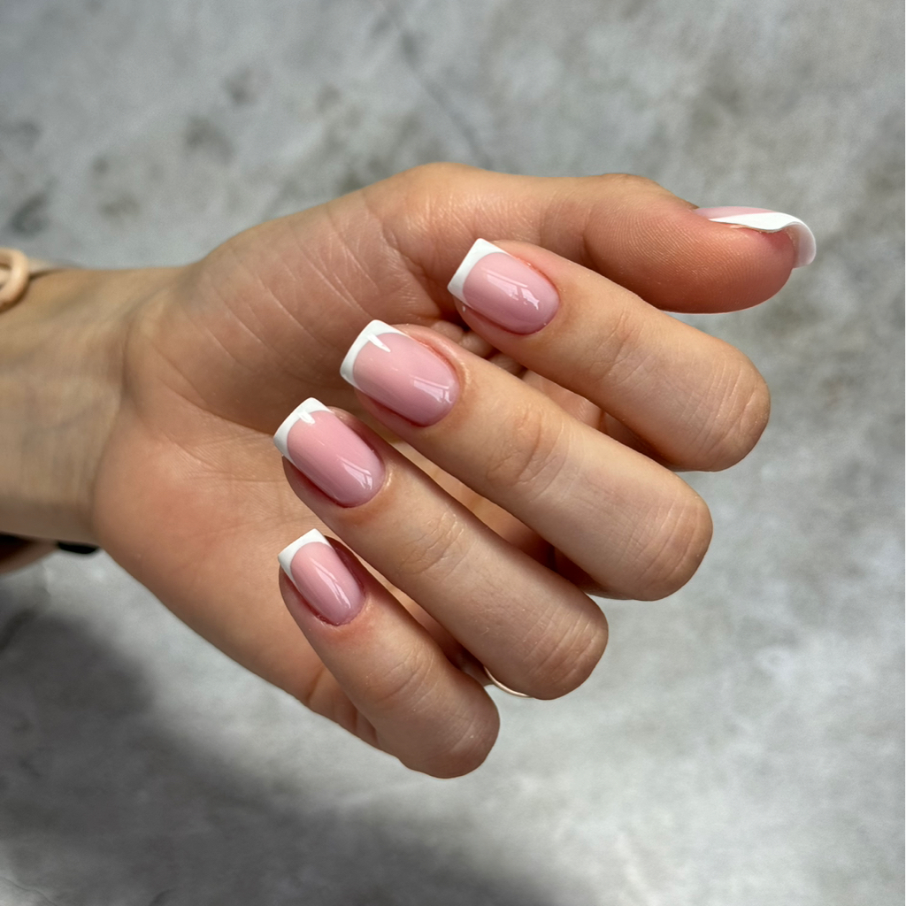 R.Nails