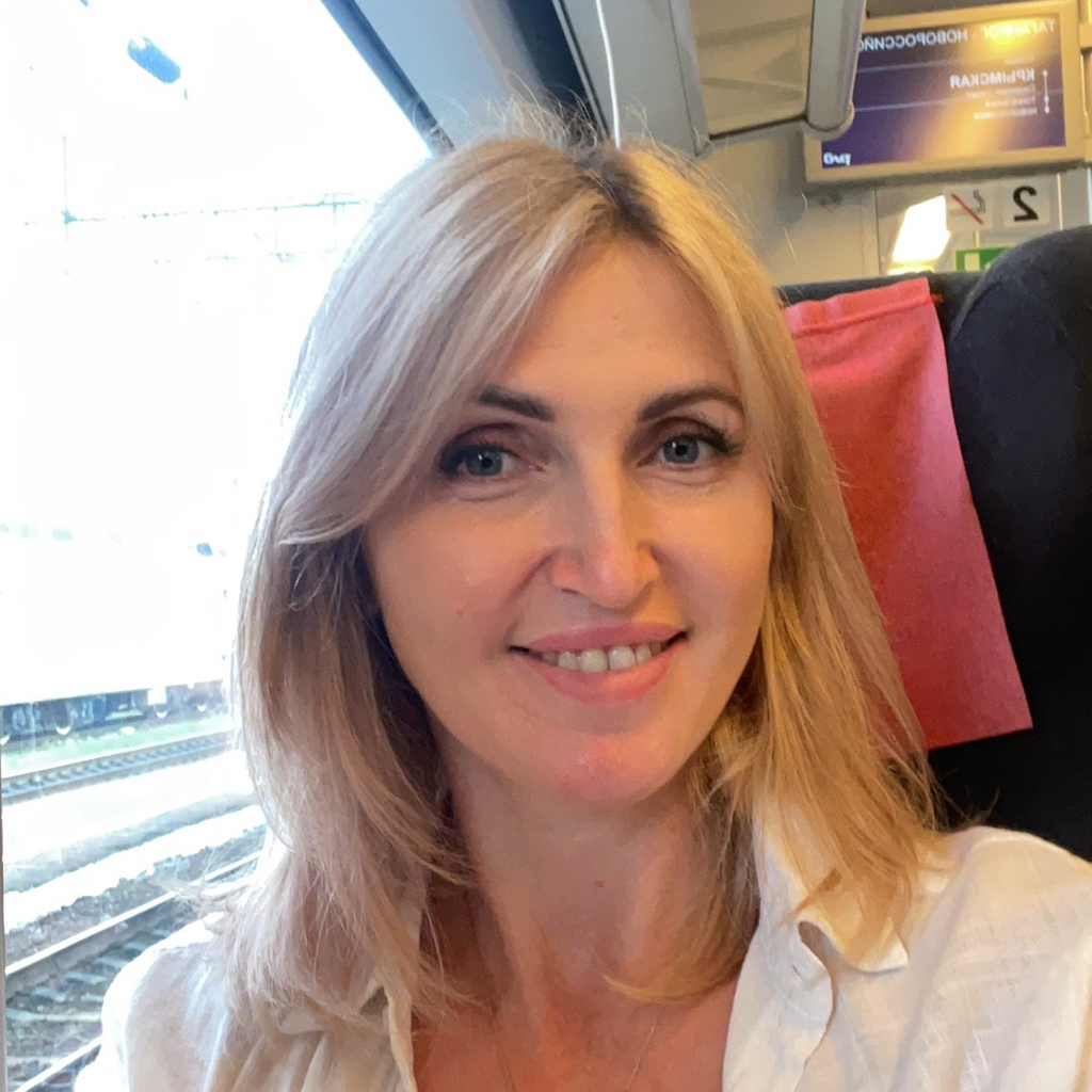 Поговорить + Маникюр ( Вас что то тревожит или наоборот вы готовы поделится радостью. Описание ниже👇