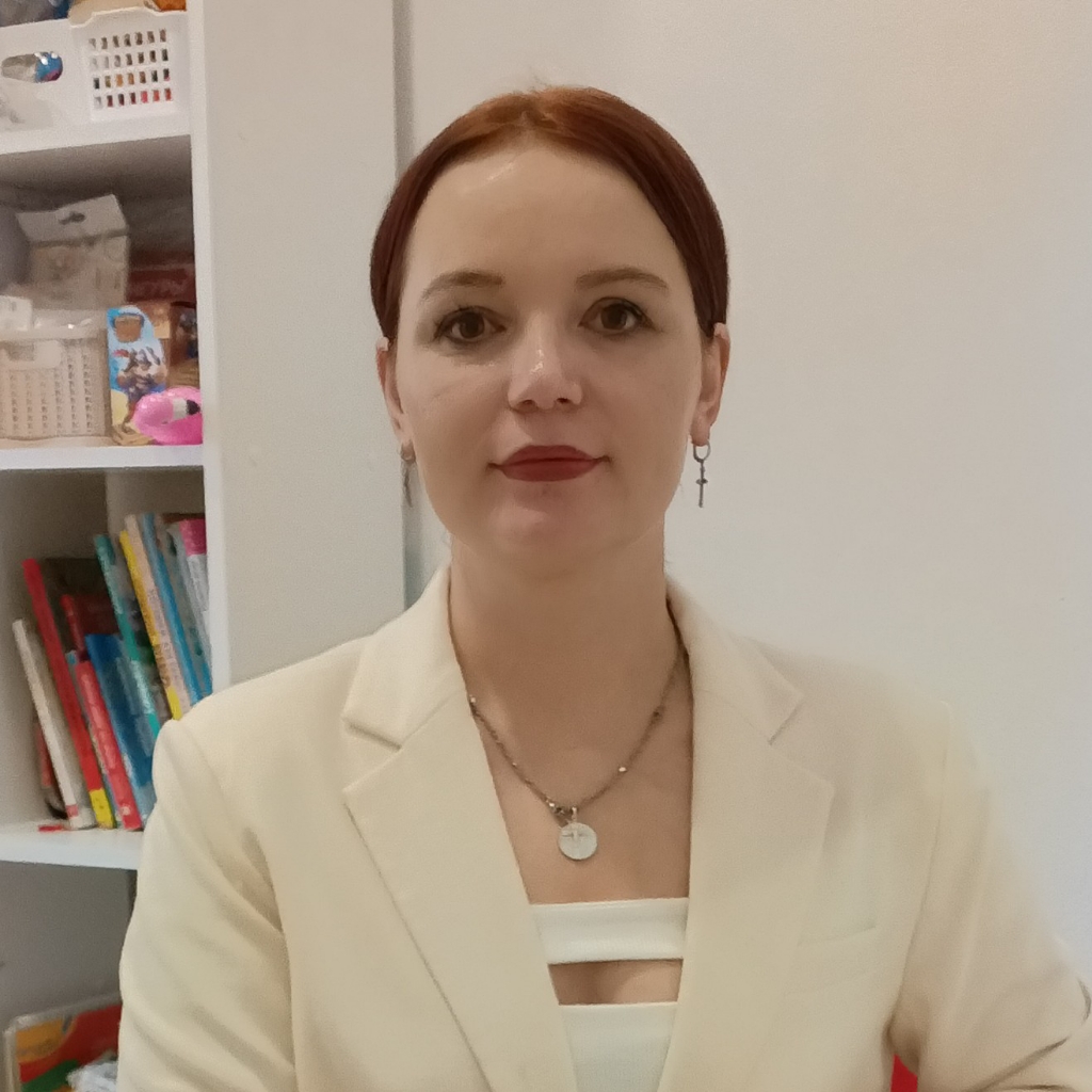Ломакина Анна Олеговна