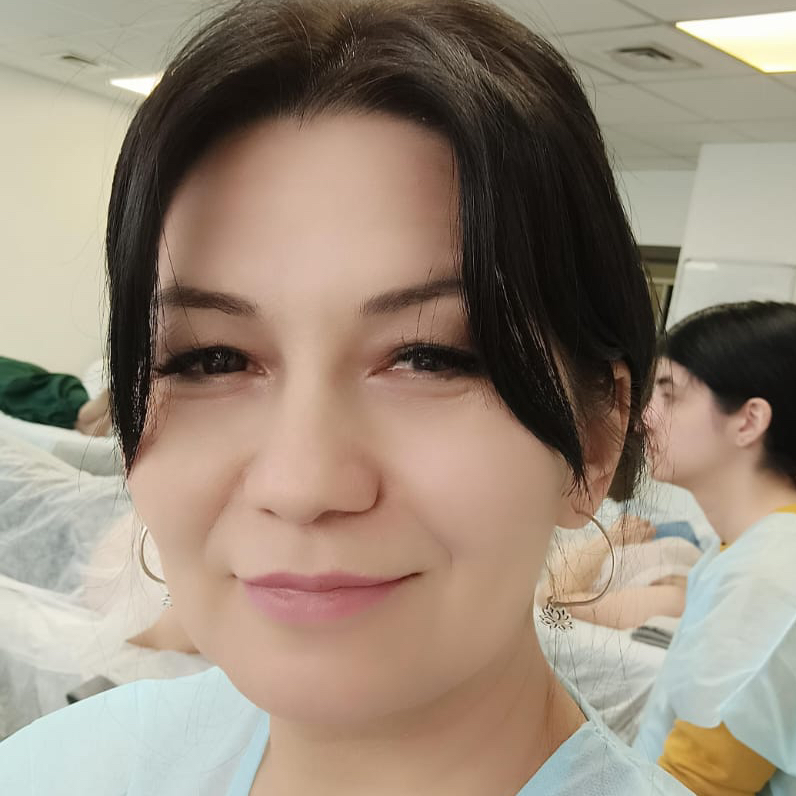 Косметолог Джени