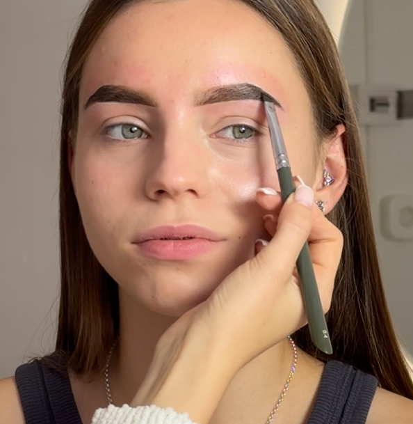 Окрашивание бровей (краска/хна)