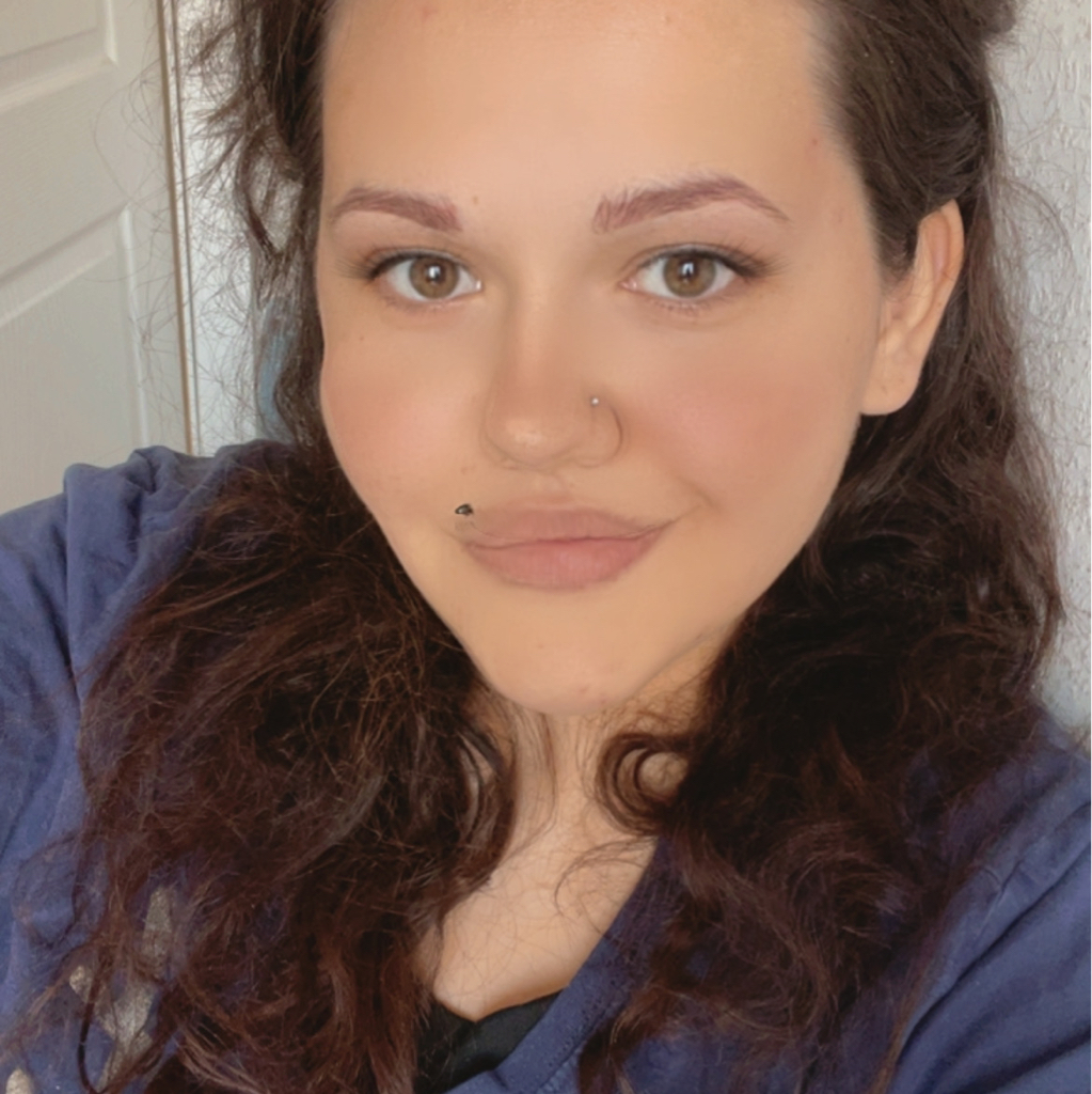 Анна Саломова