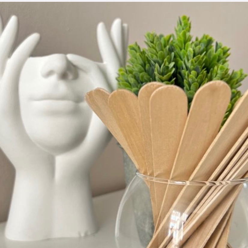 Зона верхней губы шугаринг/воск