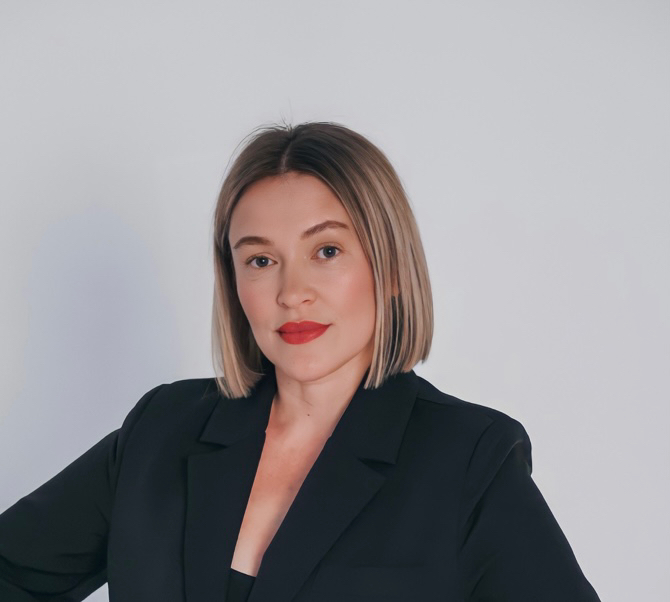 Маникюр Елена
