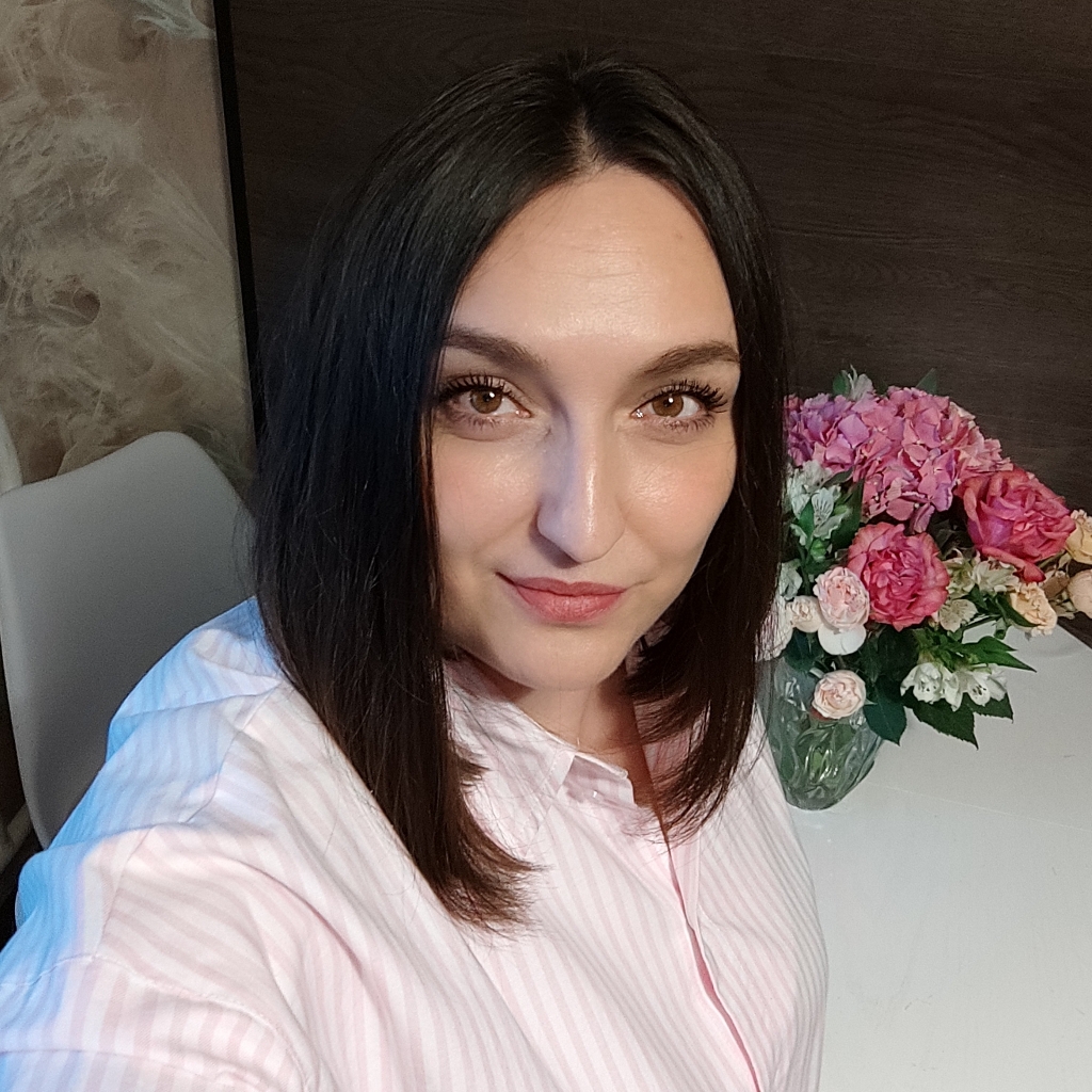 Александра Хехнева