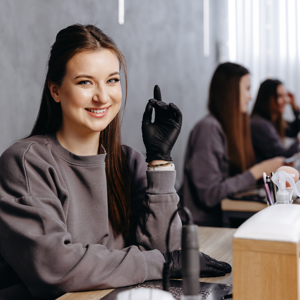 Nail lab