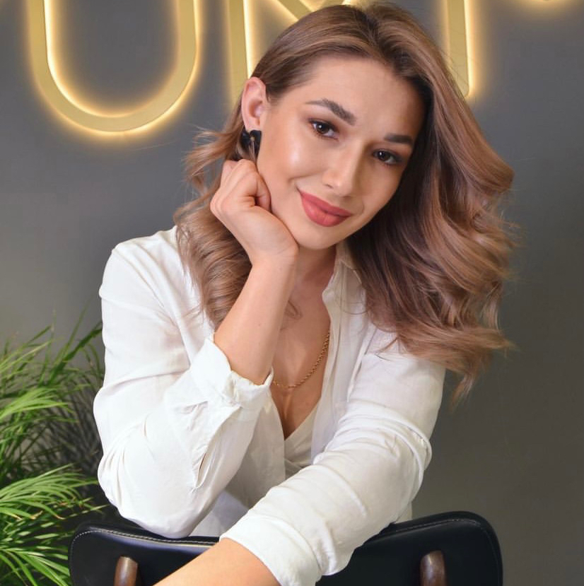 Анастасия Изюмова