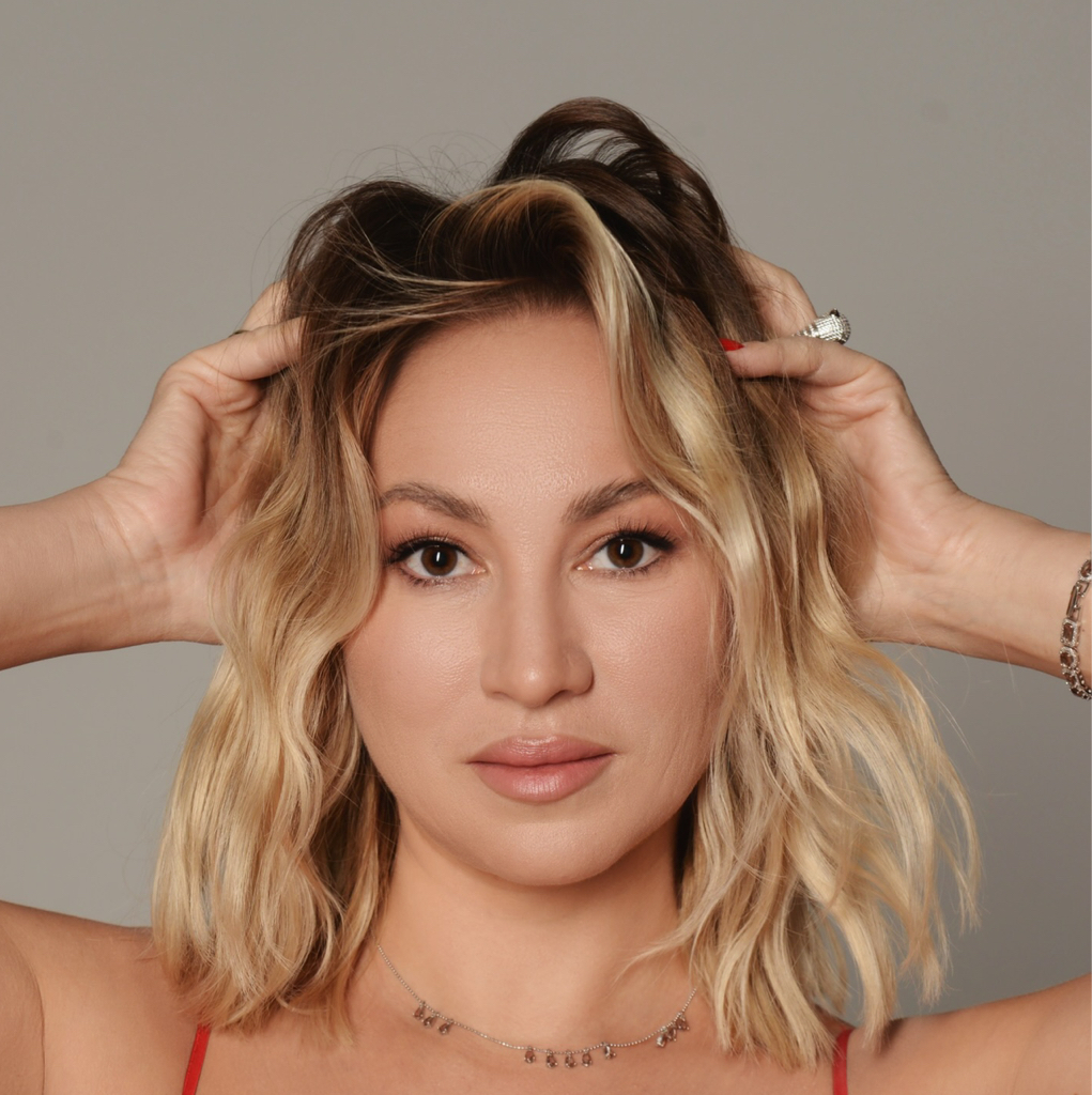 Оленина Юлия