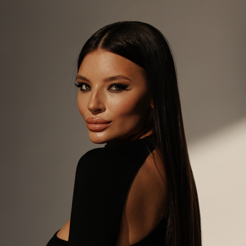 Студия Kissed Brow