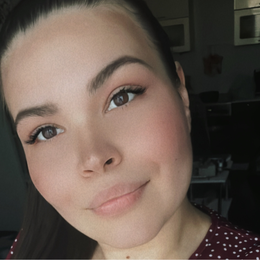 Гаузер Алена