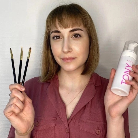 Елена Леонова