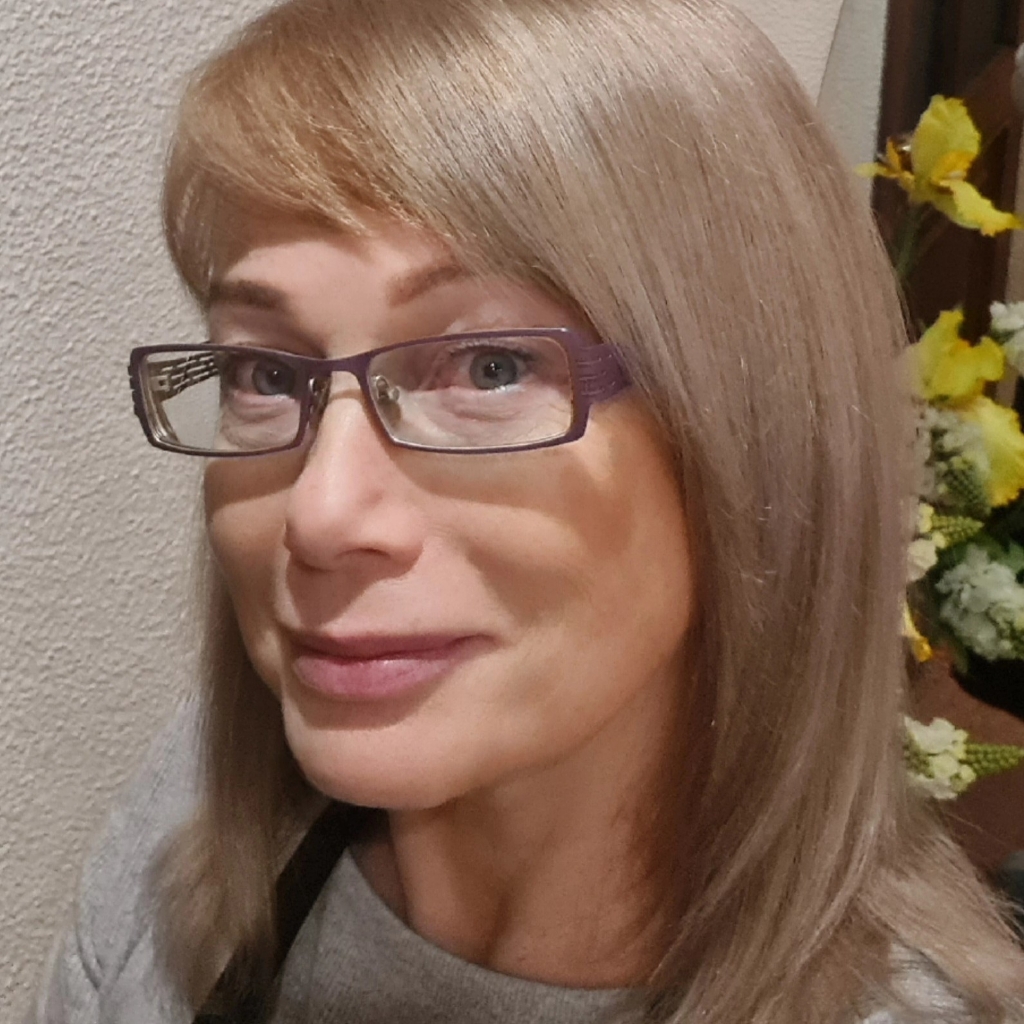 Елена Колотий