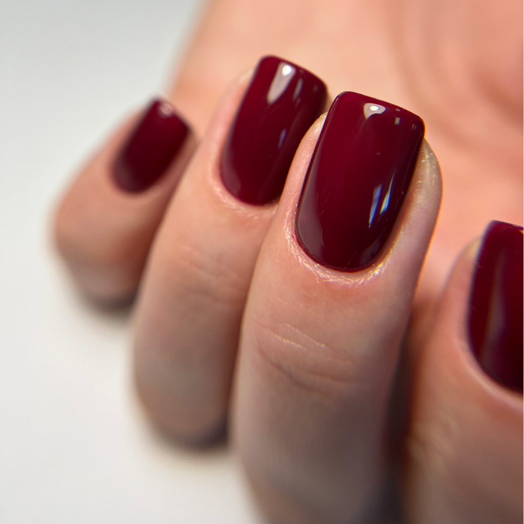 Манікюр + однотонне покриття