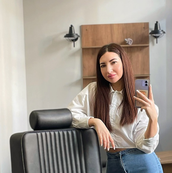 Александра