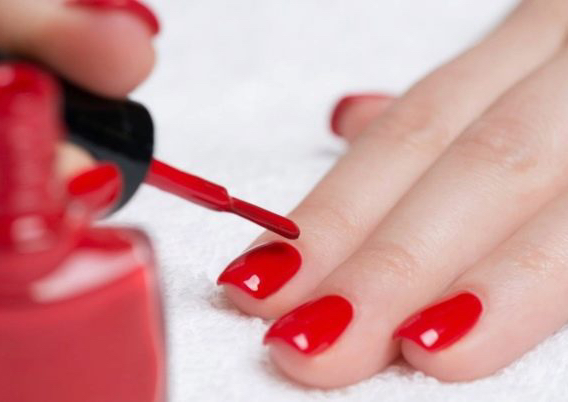 Manucure vernis classique (Манікюр з звичайним лаком)