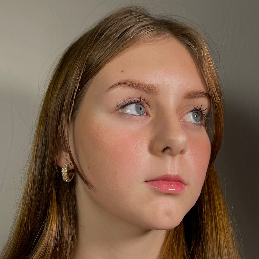 Коррекция бровей