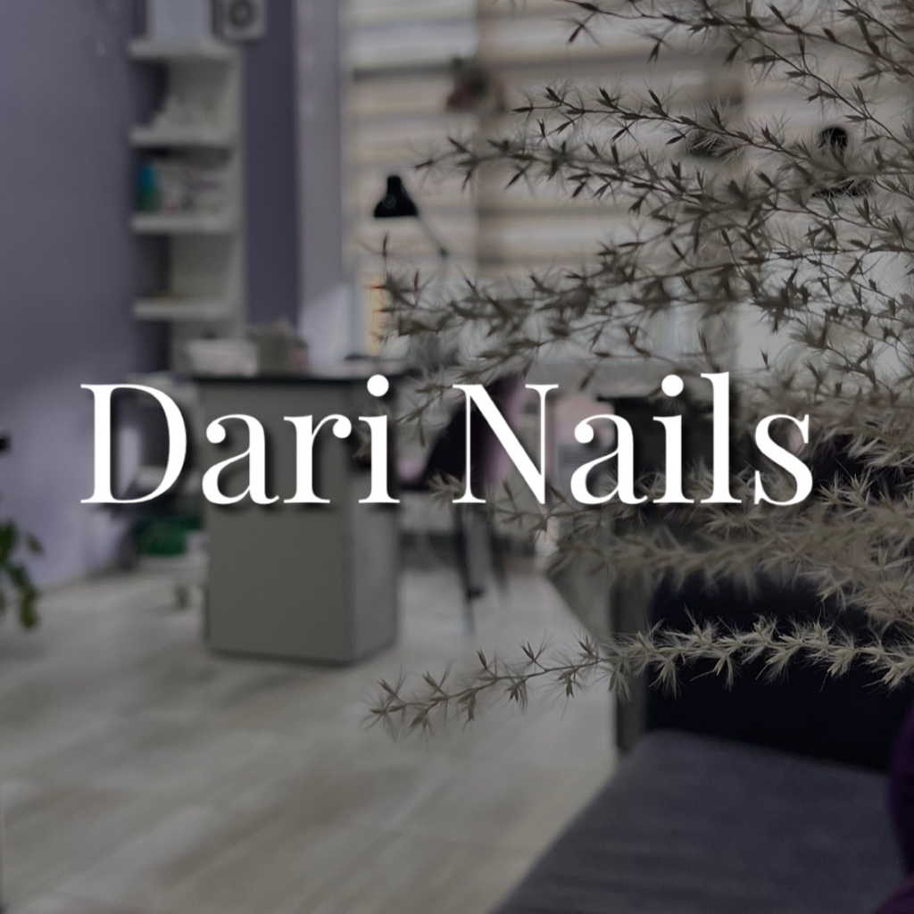 Dari Nails