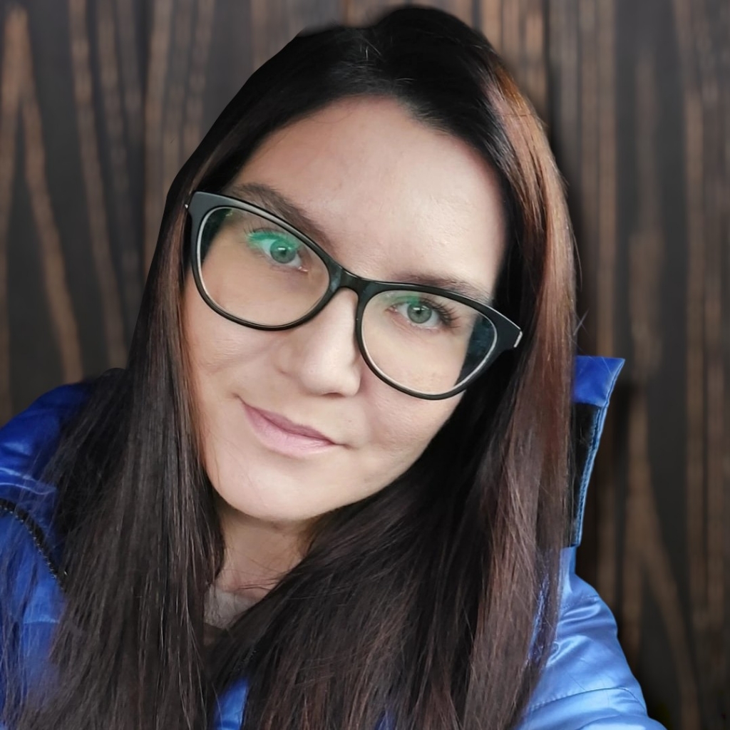 Анна Зотова