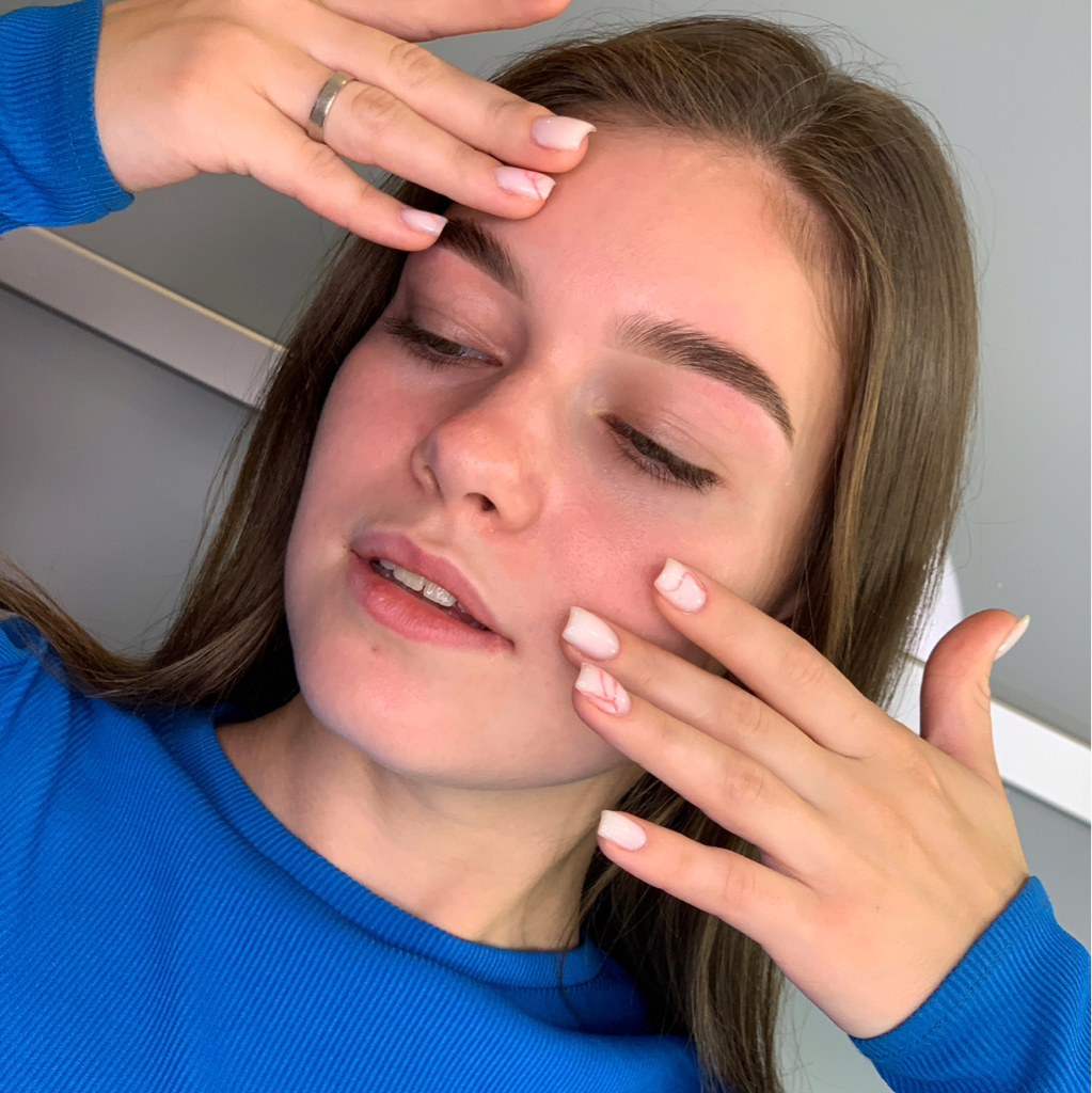 КОМПЛЕКС 2: лами+коррекция +окрашивание +БОТОКС